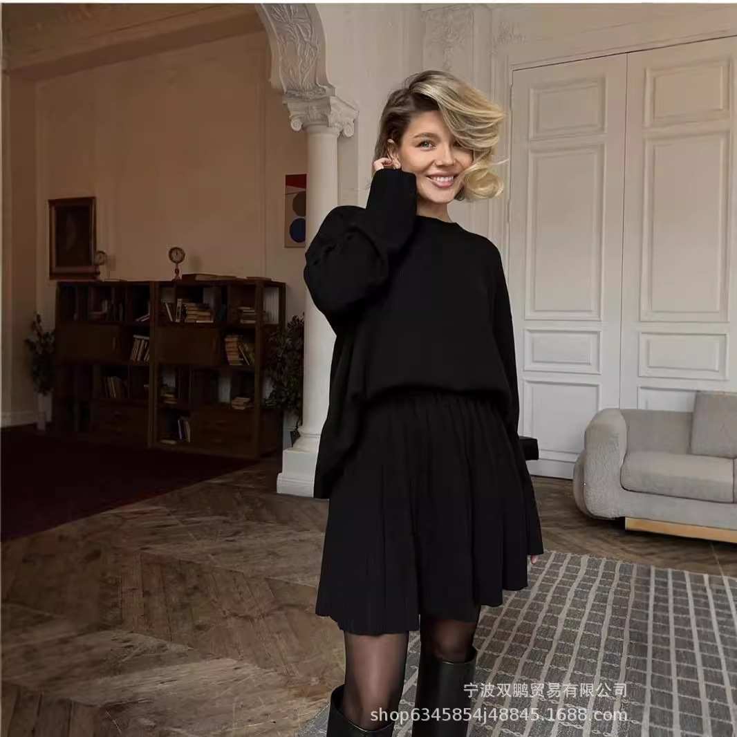 Jesienny sweter z dekoltem w j – Clothing Style Winter recenzja i cena
